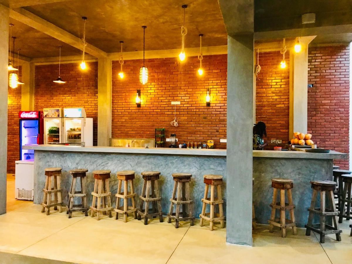 Central Beach Inn ミリッサ エクステリア 写真