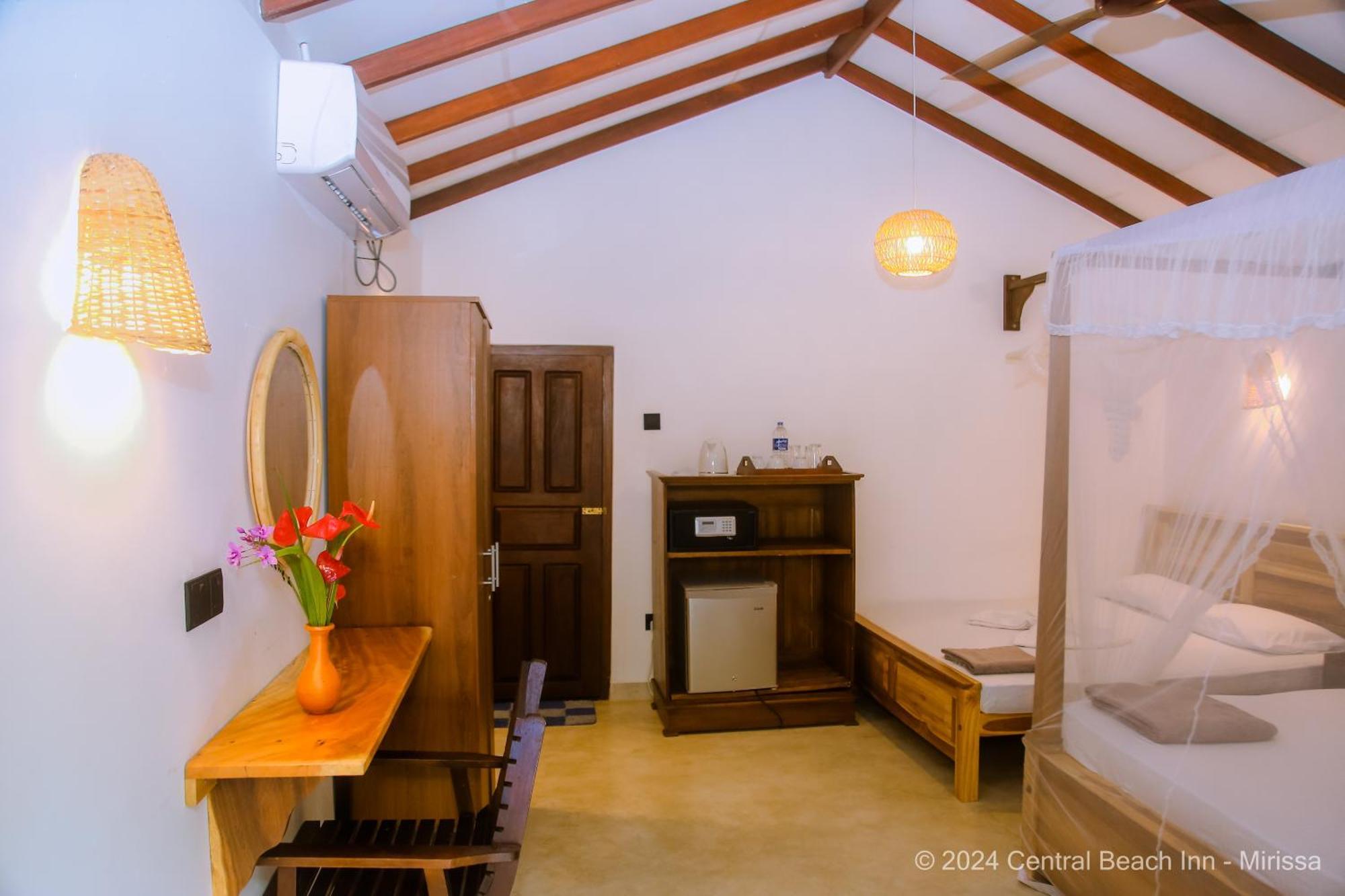 Central Beach Inn ミリッサ エクステリア 写真